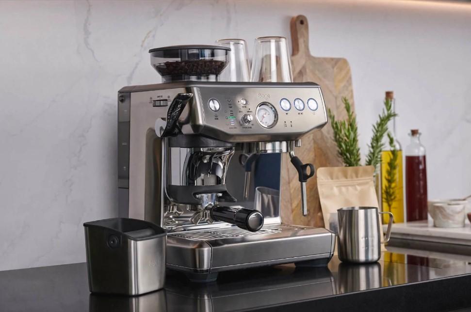 Barista Express™ Impress kávéfőző